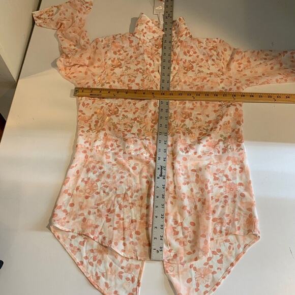 Candies Blouse Womens M Medium Floral Tab Sleeve Button Mixed Fabric Petal Back - Picture 6 of 11